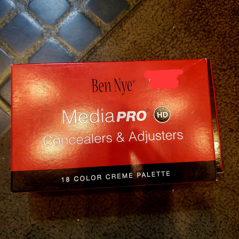 Media Pro HD Concealer & Adjuster Palette
