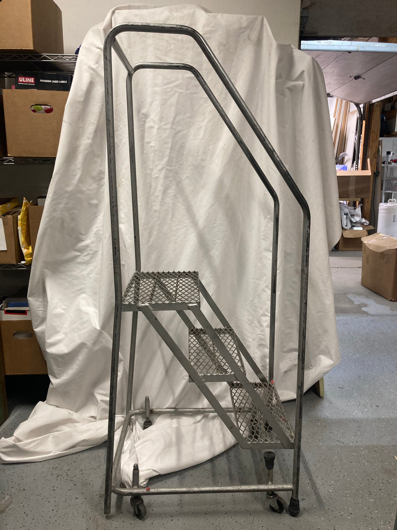 Ballymore 3-Step Rolling Safety Ladder (Local Pickup)