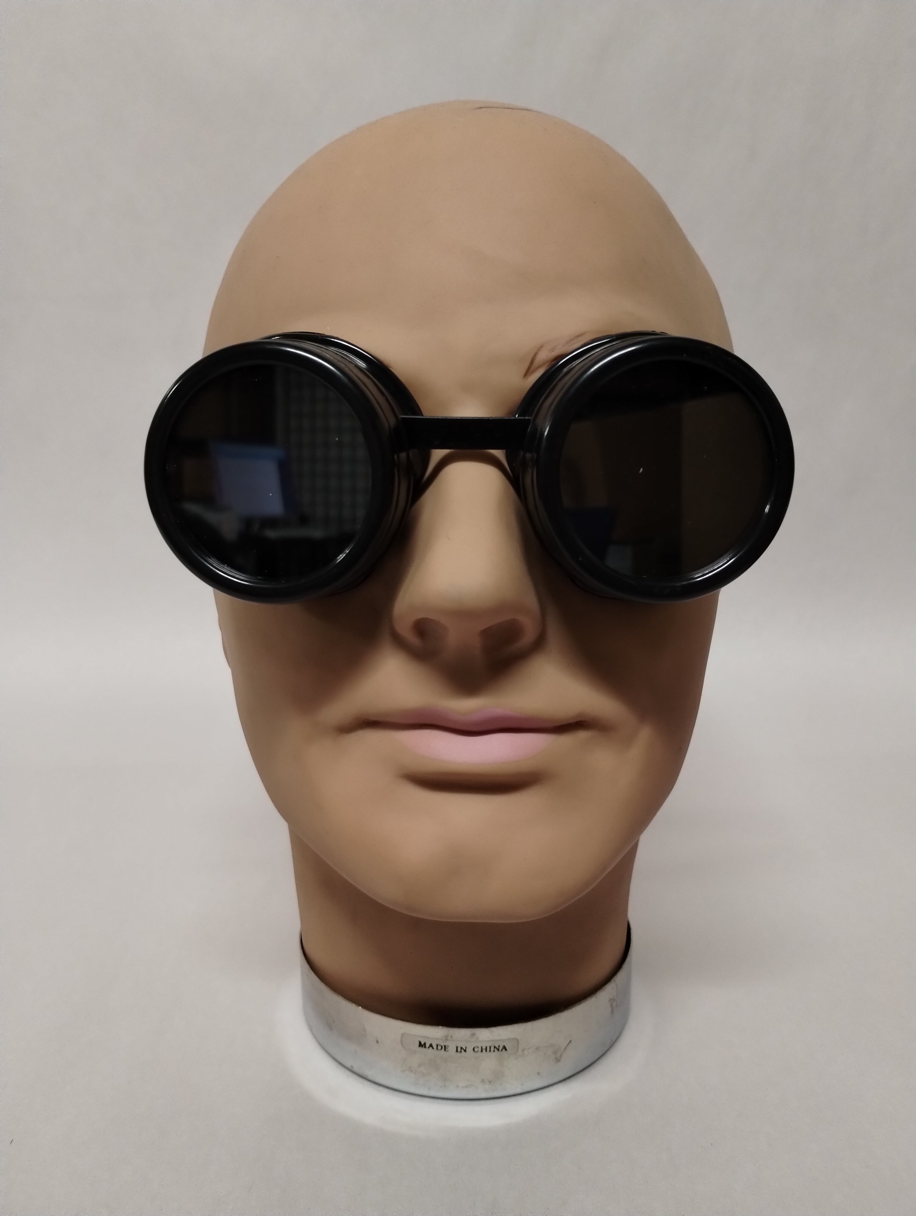 Cup Goggles – Chicago Costume Company