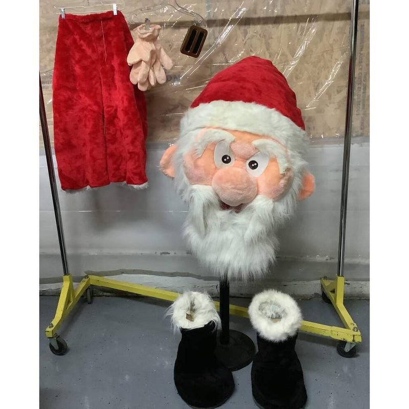 [Retired Rental] Giant Santa