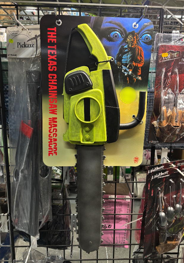 The Texas Chainsaw Massacre (1974) - Chainsaw Costume Accessory with Sound