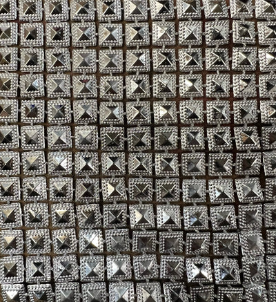 Plastic mesh pyramid trim Silver