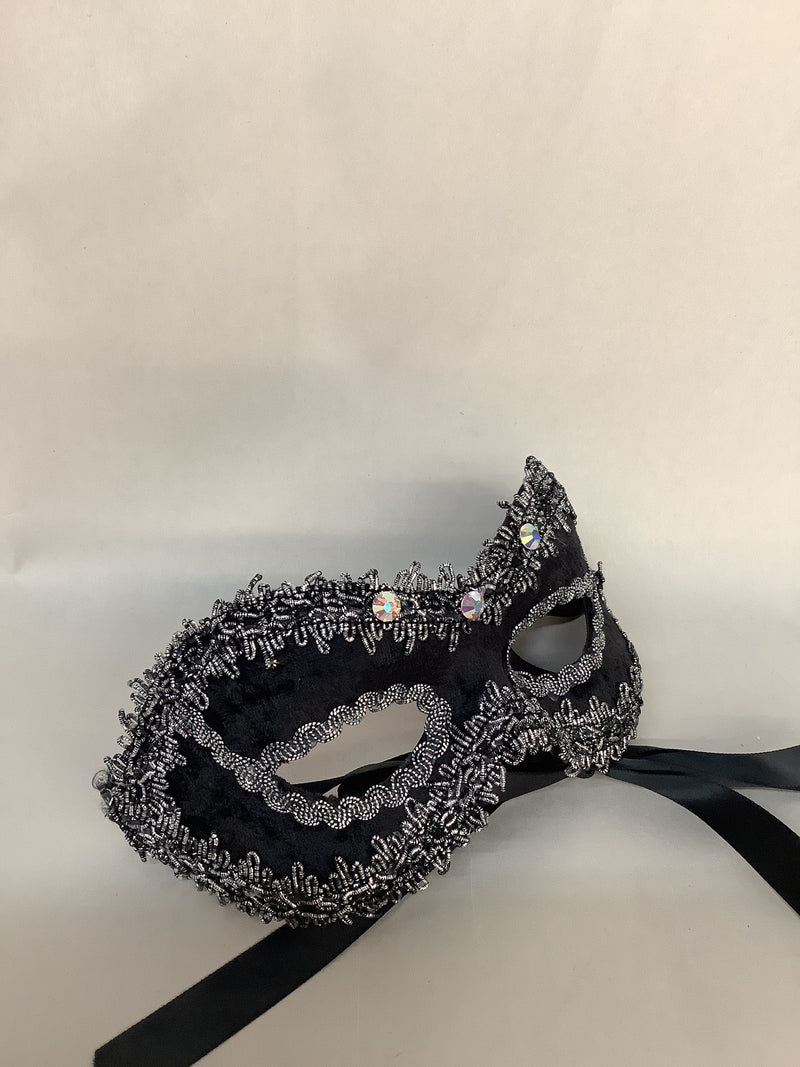 Black velvet mask