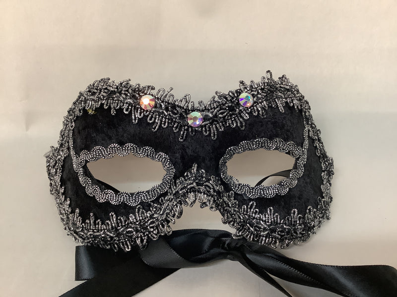 Black velvet mask