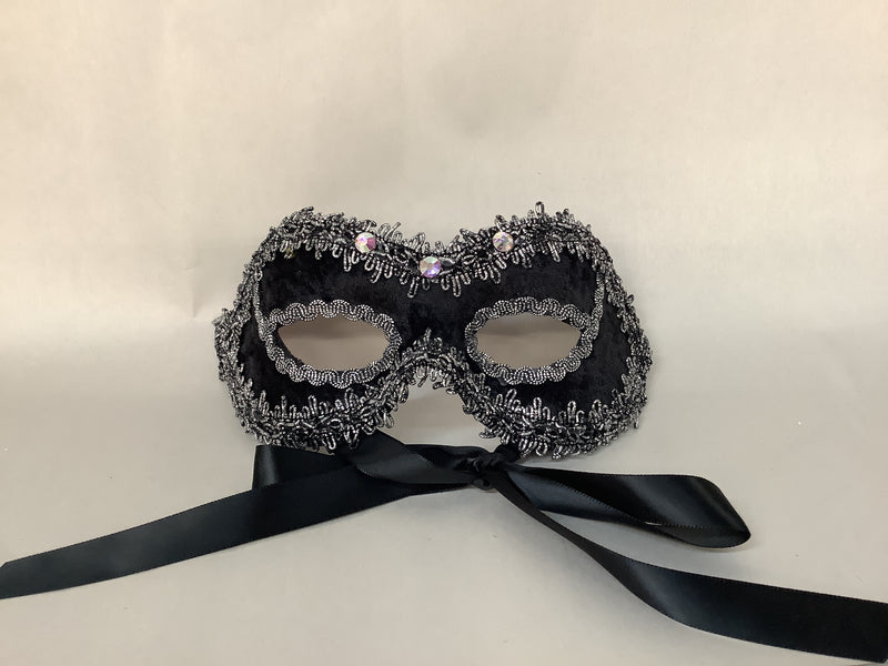 Black velvet mask