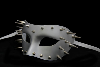 Tiburon Spike Eye Mask-Silver