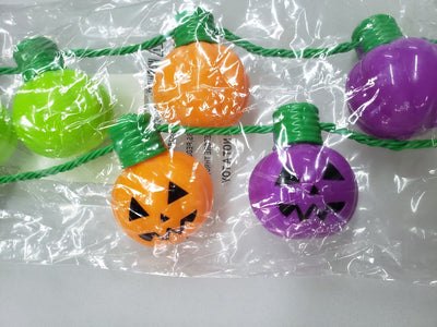 Light -Up Necklace: Halloween Jack O' Lanterns