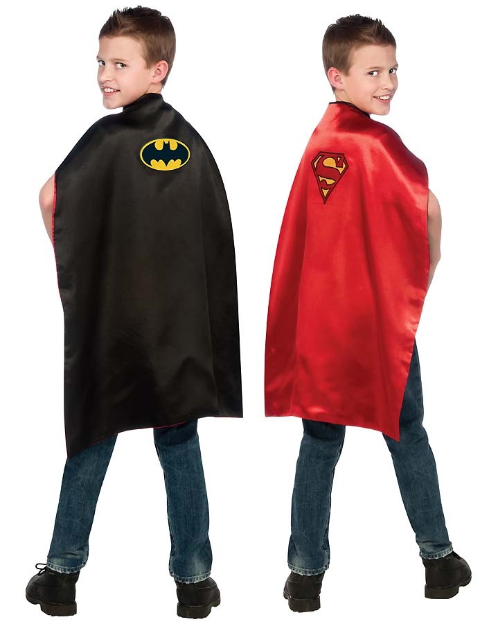 Batman & Superman: Reversible Superhero Cape