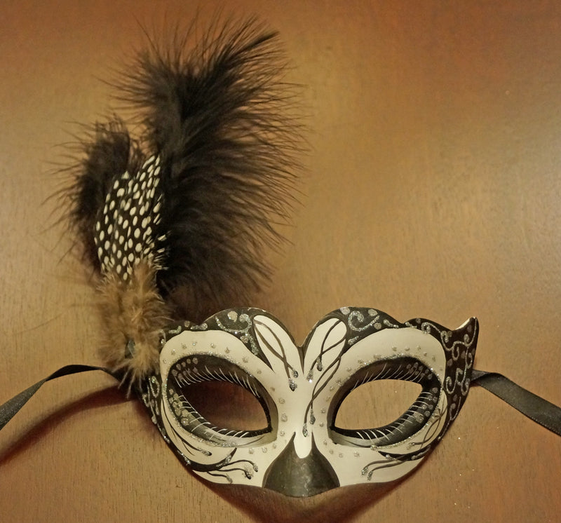 Triline Eye Mask w/ Feather silver
